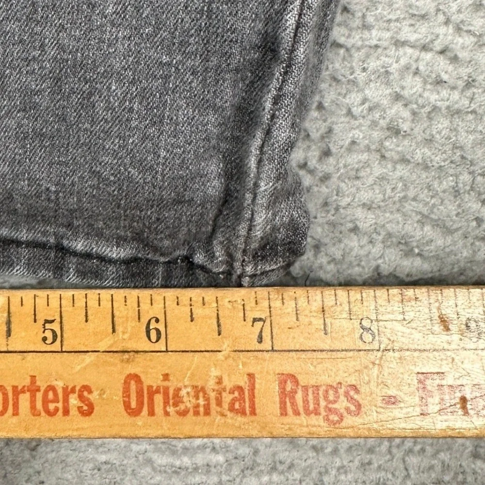 Levis 514 Jeans Mens 38X30 Grey Straight Fit Distressed 5 Pocket Stretch Denim